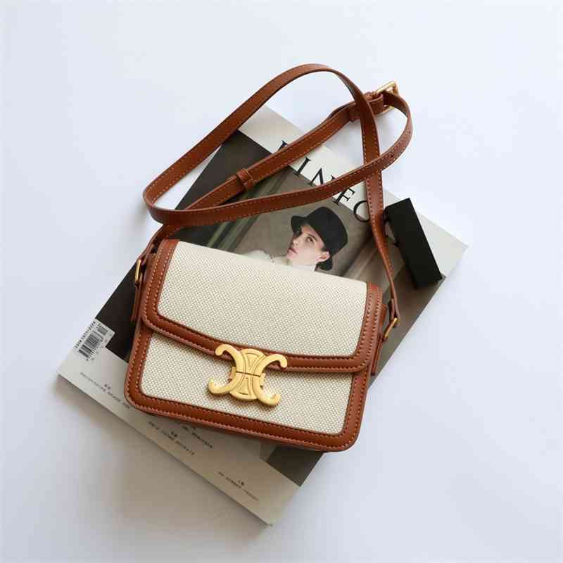2021 new canvas Arc de Triomphe small square tofu cowhide Single Shoulder Bag Messenger women's bag, Red
2021 new canvas Arc de Triomphe small square tofu cowhide Single Shoulder Bag Messenger women's bag, Red