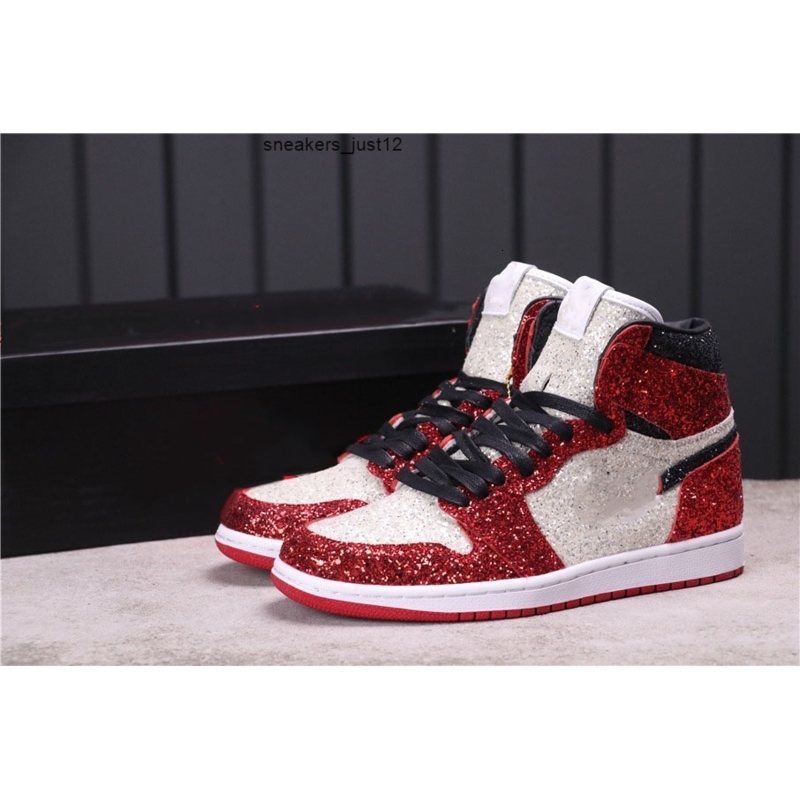 Special Edition Jumpman 1 1s Chicago Shining Zircon Women Men Basketball Running Shoes Mens Luxurys Designer Sneakers With Box
Special Edition Jumpman 1 1s Chicago Shining Zircon Women Men Basketball Running Shoes Mens Luxurys Designer Sneakers With Box