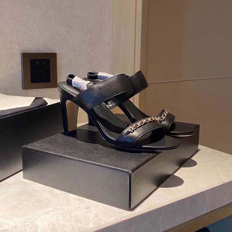 2021 Slippers For Women Home Socks Boots Thick Sandals High Heels Slides Leather Metal Indoor Luxurys Designers Ladies Classic Rubber Summer, Black
2021 Slippers For Women Home Socks Boots Thick Sandals High Heels Slides Leather Metal Indoor Luxurys Designers Ladies Classic Rubber Summer, Black