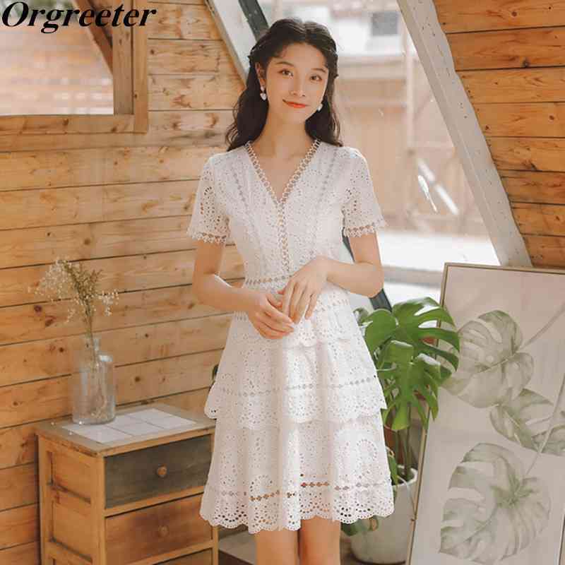 High Qaulity Embroidery Hollow out Lace Patchwork Cotton Short Dress Summer Literary fan Cake Hook Flower 210525, White
High Qaulity Embroidery Hollow out Lace Patchwork Cotton Short Dress Summer Literary fan Cake Hook Flower 210525, White