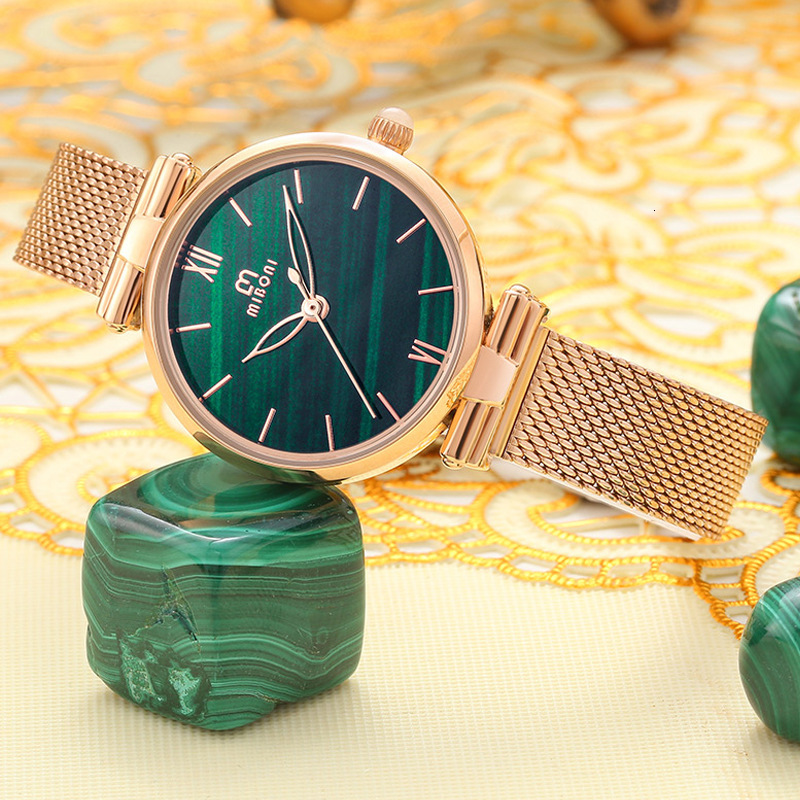 wristwatch tiktok British little green watch Malachite grain emerald Lady, Slivery;brown
wristwatch tiktok British little green watch Malachite grain emerald Lady, Slivery;brown