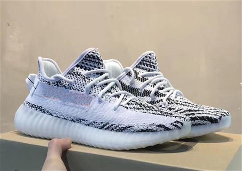 Fashion Designer Cycling Footwear Shoes Outdoor Sports Running Shoes yezeys 350 High Quality Men And Women Shoe Breathable Multiple Colors Y, Black
Fashion Designer Cycling Footwear Shoes Outdoor Sports Running Shoes yezeys 350 High Quality Men And Women Shoe Breathable Multiple Colors Y, Black