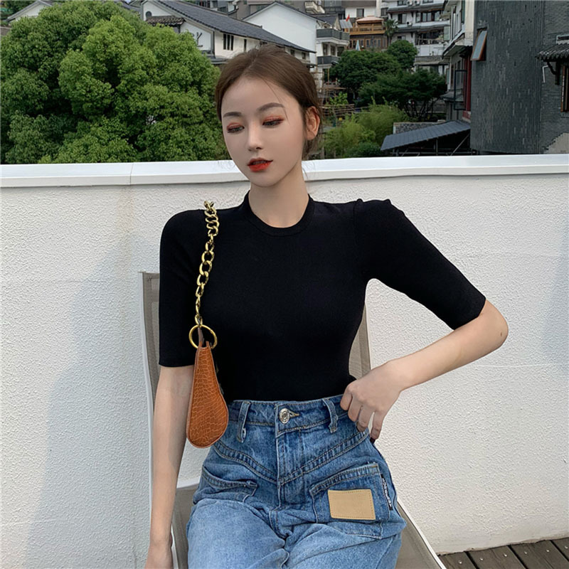 Lucyever Summer Sexy Slim Backless Knitted Shirts Women Black O-Neck Short Sleeve Tops Ladies Fashion Stretch T-shirt Woman 210521
Lucyever Summer Sexy Slim Backless Knitted Shirts Women Black O-Neck Short Sleeve Tops Ladies Fashion Stretch T-shirt Woman 210521