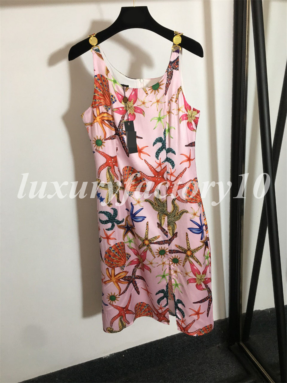 Outdoor Newest Seashells Starfish Print Custom Beauty Portrait High Quatity Metal Buckle Sling Slit Dress, Pink
Outdoor Newest Seashells Starfish Print Custom Beauty Portrait High Quatity Metal Buckle Sling Slit Dress, Pink
