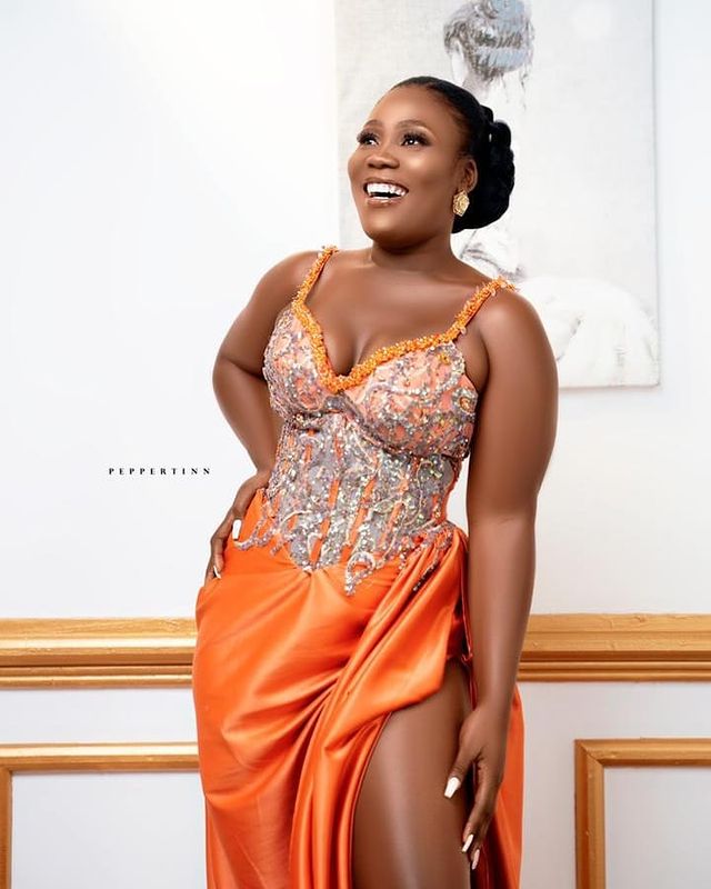 2022 Plus Size Arabic Aso Ebi Orange Lace Beaded Prom Dresses High Split Sexy Evening Formal Party Second Reception Bridesmid Birthday Gowns Dress ZJ2