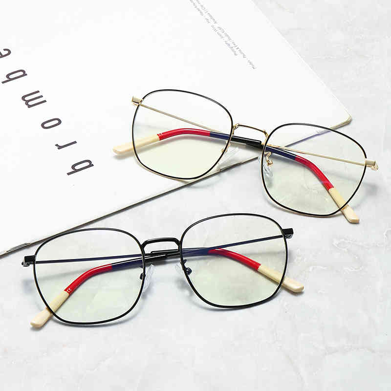 2021 fashion retro-gradient men and women with driving design high-end sunglasses
2021 fashion retro-gradient men and women with driving design high-end sunglasses