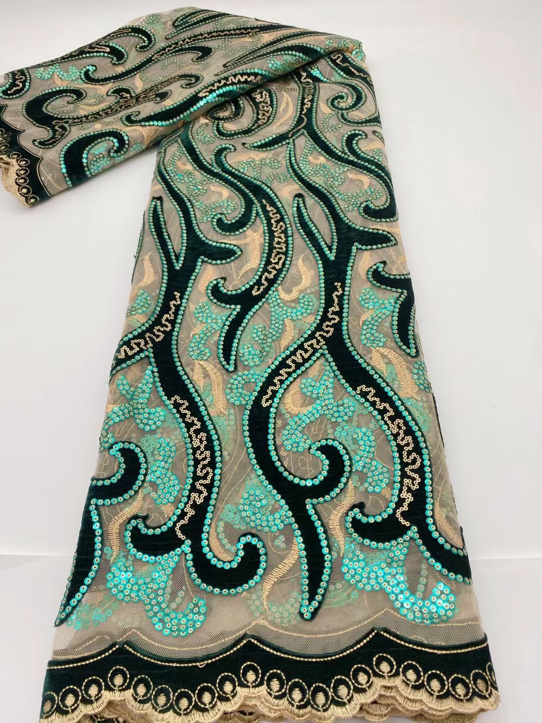 Green Color nigeria velvet sequin french lace fabric high quality for wedding dress, Black;white
Green Color nigeria velvet sequin french lace fabric high quality for wedding dress, Black;white