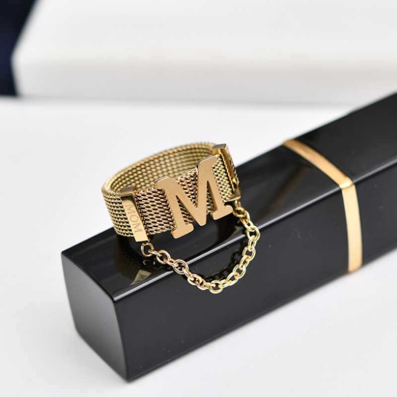 Cluster Rings 316L Stainless Steel Fashion Upscale Jewelry Hyperbole Hip Hop Punk Letter M Lettering MoM Chain Wedding For Women
Cluster Rings 316L Stainless Steel Fashion Upscale Jewelry Hyperbole Hip Hop Punk Letter M Lettering MoM Chain Wedding For Women
