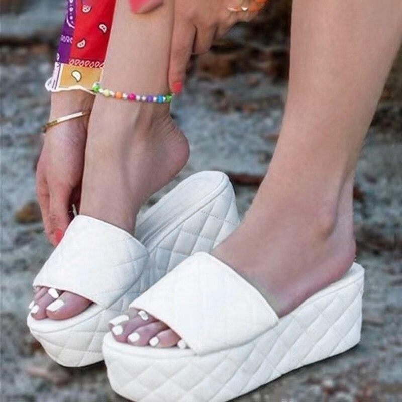 Slippers Women's 2021 Summer Style Fashion High Heels Sandals Women Casual Beach Quilted Comfort Flats Shoes 43, Brown
Slippers Women's 2021 Summer Style Fashion High Heels Sandals Women Casual Beach Quilted Comfort Flats Shoes 43, Brown