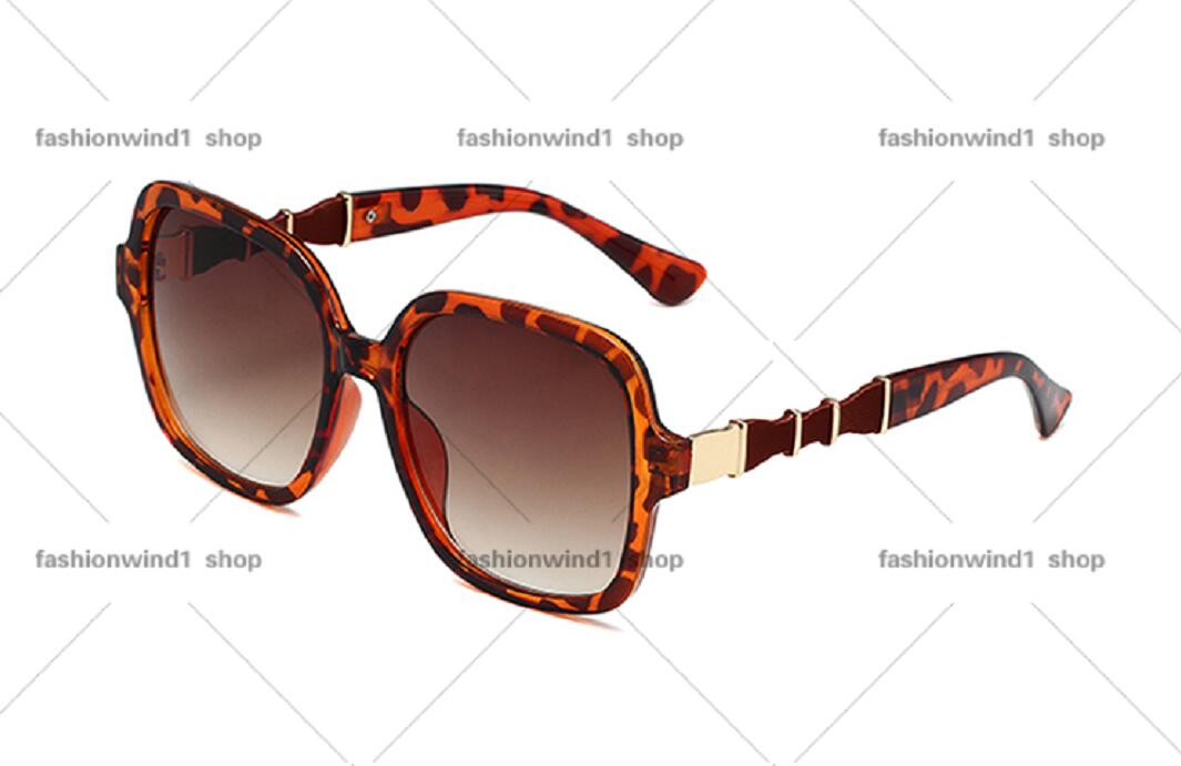 2021 Metal Style designer sunglasses Men Women with Decoration Wire Frame Unisex Eyewear for Summer Outdo, White;black
2021 Metal Style designer sunglasses Men Women with Decoration Wire Frame Unisex Eyewear for Summer Outdo, White;black