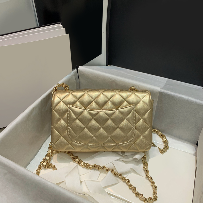 The spot brassy shoulder bag 1678630 A special process was adopted Is sheepskin The style can be salty or sweet This leather is very durable
The spot brassy shoulder bag 1678630 A special process was adopted Is sheepskin The style can be salty or sweet This leather is very durable