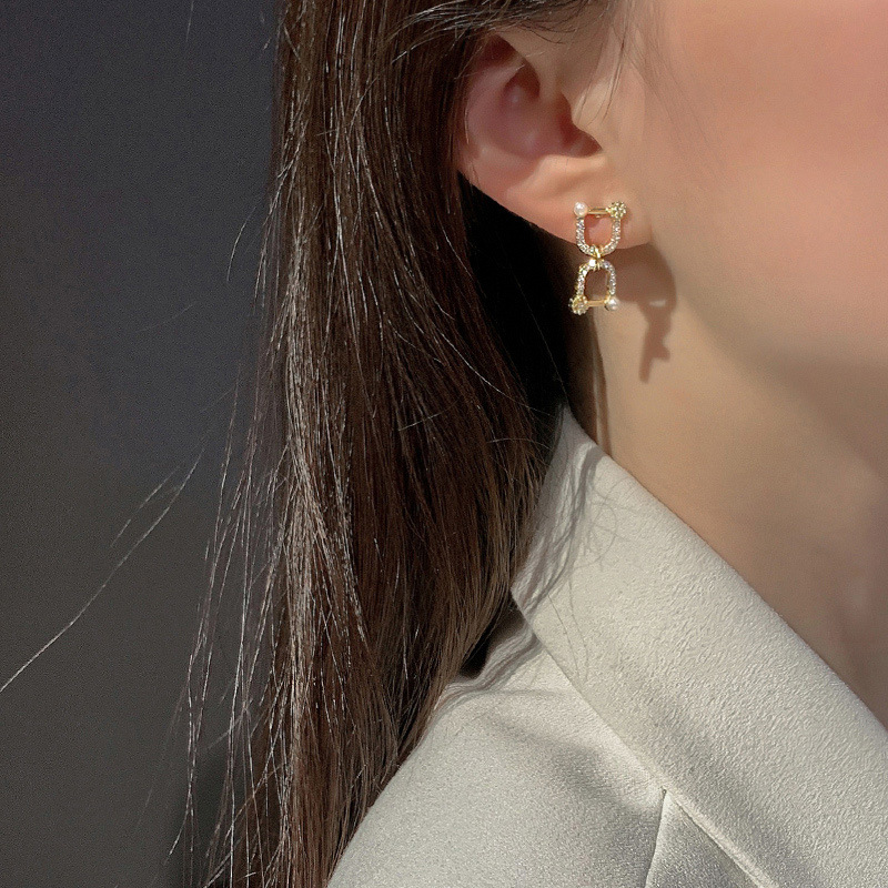 Charm Jewelry Double D shaped silver needle geometry set diamond pearl eardrop contracted fashion design restore ancient ways web celebrity, Golden
Charm Jewelry Double D shaped silver needle geometry set diamond pearl eardrop contracted fashion design restore ancient ways web celebrity, Golden