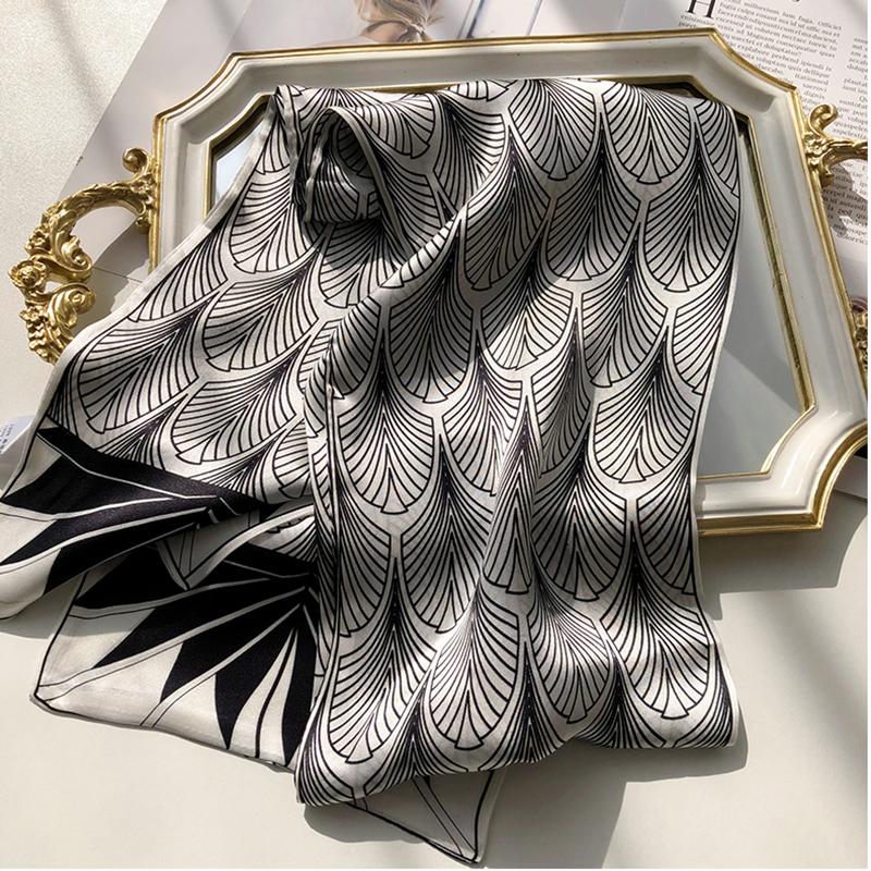 Scarves 2021 Spring Korean Version Of All-match Women Scarf Silk Hand-feel Double-sided Printing Thin Section 15x150cm, Blue;gray
Scarves 2021 Spring Korean Version Of All-match Women Scarf Silk Hand-feel Double-sided Printing Thin Section 15x150cm, Blue;gray