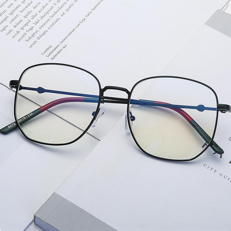 Retro Anti Blue Light Glasses Frame Metal Round Optical Sepectacles Lense Plain Eyeglasses Eyewear For Men Women Unisex Sunglasses
Retro Anti Blue Light Glasses Frame Metal Round Optical Sepectacles Lense Plain Eyeglasses Eyewear For Men Women Unisex Sunglasses