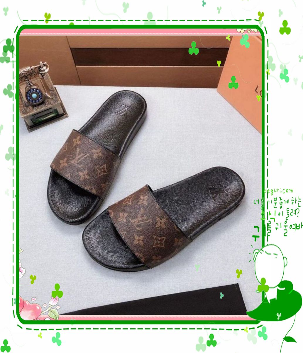 2021 original LOUIS shoes VITTON fashion Beach Slide Sandals male female flower blooms print leather Slippers EUR:36-45, Black
2021 original LOUIS shoes VITTON fashion Beach Slide Sandals male female flower blooms print leather Slippers EUR:36-45, Black