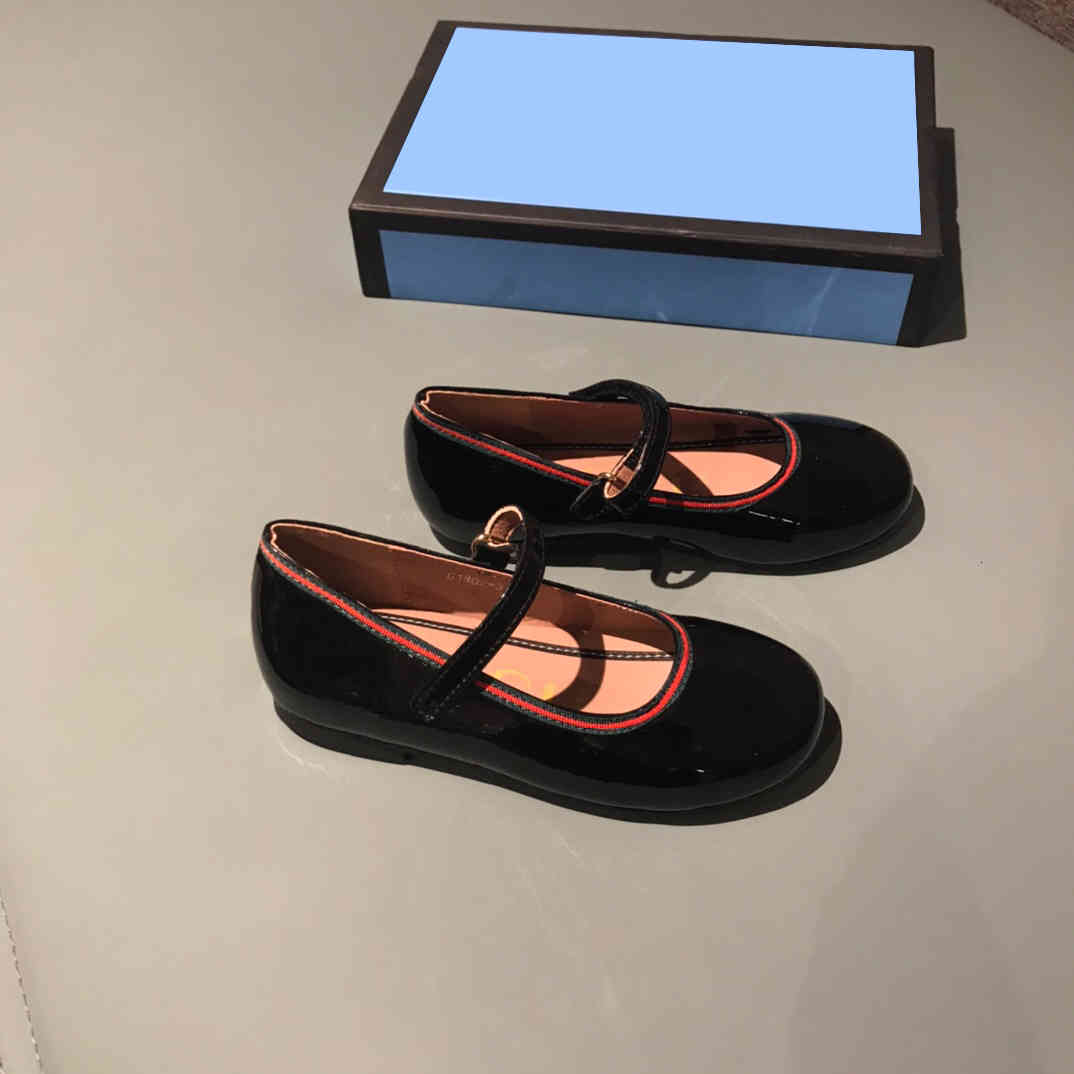 Fairy little beauty girls princess shoes Beautifully matched diamond jewelry small leather dancing shoes brand designer, 01
Fairy little beauty girls princess shoes Beautifully matched diamond jewelry small leather dancing shoes brand designer, 01