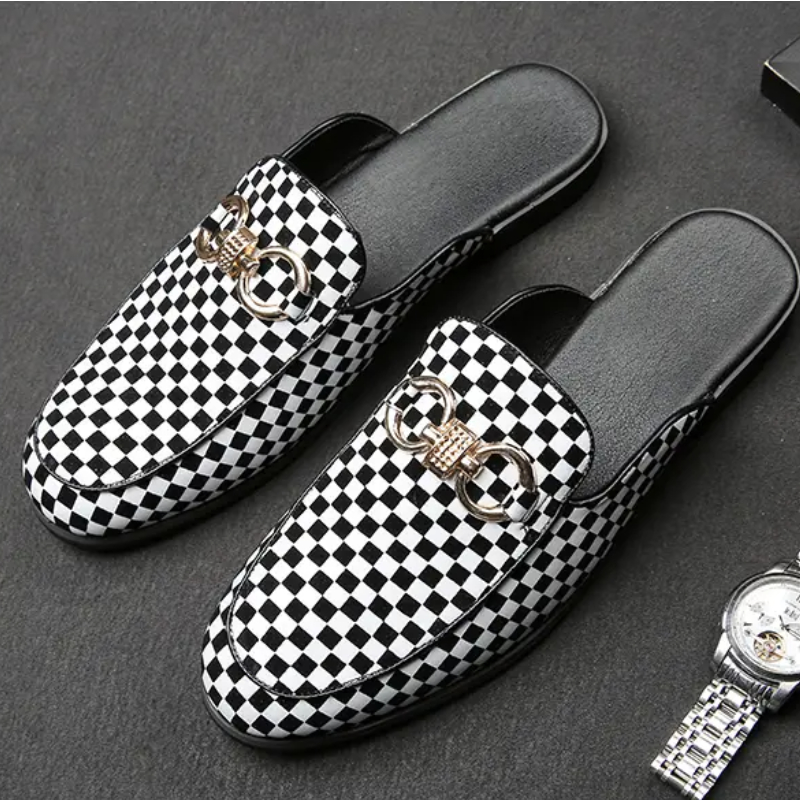Plaid Half Slippers Without Back Heel and One Foot Pedal Men Fashion Classic Horse Buckle Decoration Low Round Head DH299, Black
Plaid Half Slippers Without Back Heel and One Foot Pedal Men Fashion Classic Horse Buckle Decoration Low Round Head DH299, Black