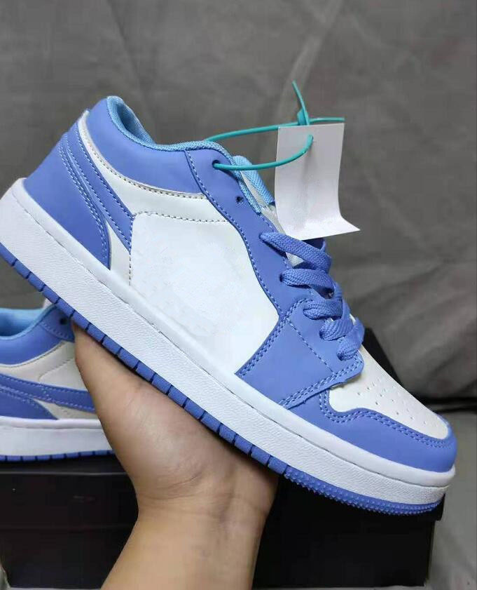 2022 Mens Womens Casual Shoes 1s Low Cut Lace-Up Leisure Outdoor Breathable Basketball Shoes Sneakers
2022 Mens Womens Casual Shoes 1s Low Cut Lace-Up Leisure Outdoor Breathable Basketball Shoes Sneakers