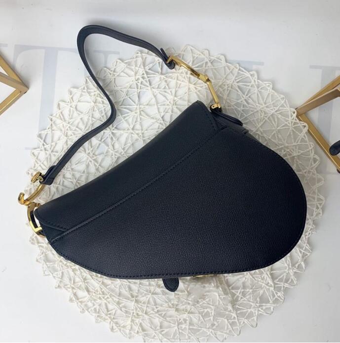luxurys designers bags handbags lady Genuine leather handbag letters high quality Shoulder, Black1
luxurys designers bags handbags lady Genuine leather handbag letters high quality Shoulder, Black1
