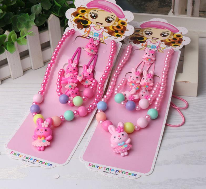 Kids gift jewelry set girl pearl beads cartoon pendants necklace bracelet ring hair clip hairband Sets Christmas Party Favor bag filler prize pink