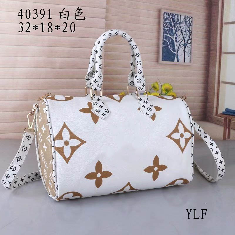 Wholesale 2021 new style ladies messenger travel bag classic style fashion bag shoulder bag ladies handbag 30 cm
Wholesale 2021 new style ladies messenger travel bag classic style fashion bag shoulder bag ladies handbag 30 cm