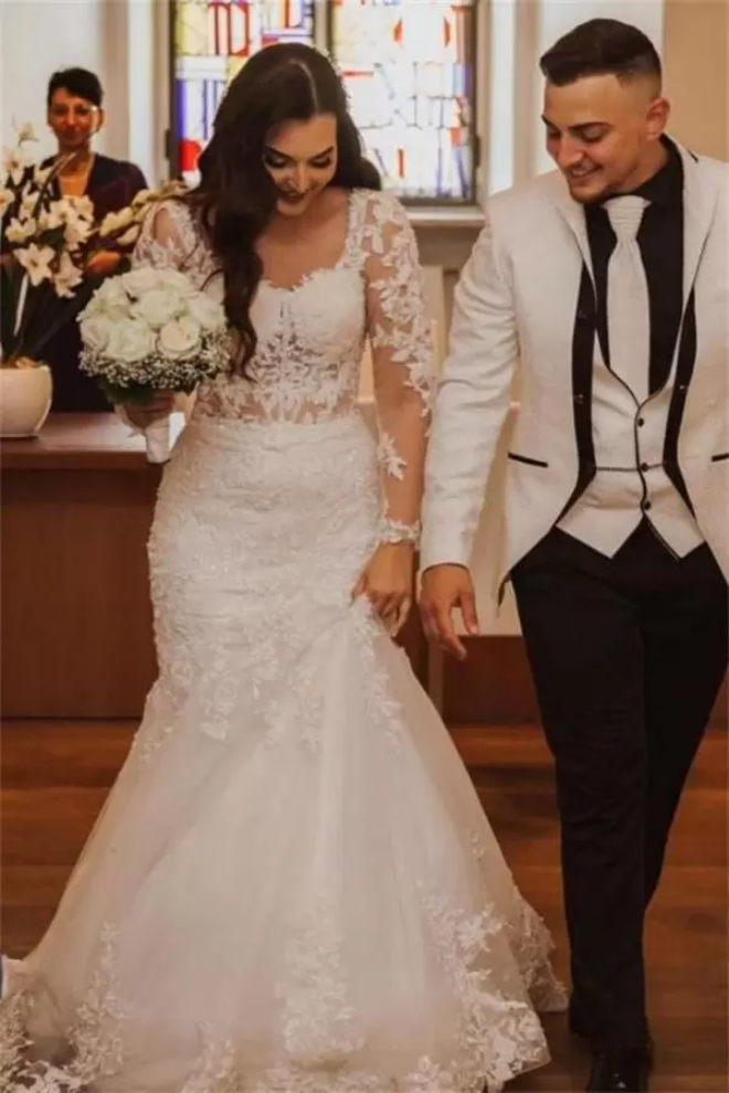 2022 New Long Sleeves Mermaid Lace Wedding Dresses Scoop Neck Backless Appliques Sweep Train Bridal Gowns, White
2022 New Long Sleeves Mermaid Lace Wedding Dresses Scoop Neck Backless Appliques Sweep Train Bridal Gowns, White