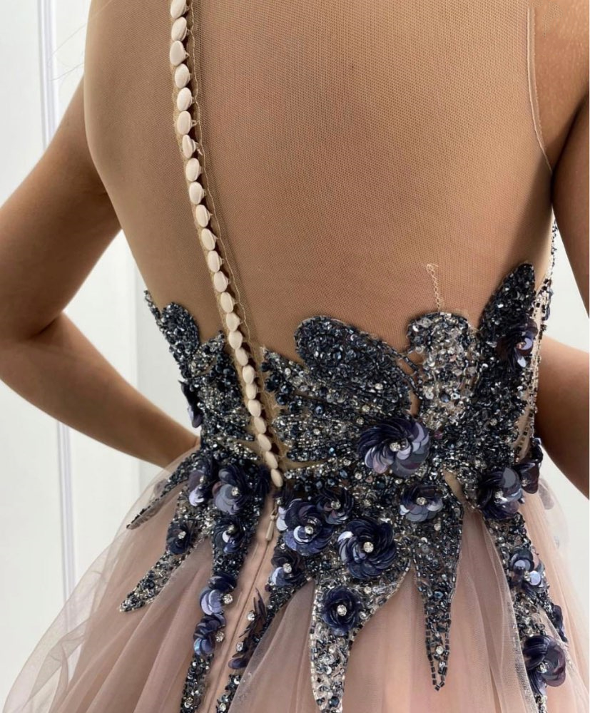 Crystal Beads Prom Dresses A Line 2021 Sheer Neck Sleeveless Button Illusion Tulle Long Party Evening Gowns Floor Length Vestido De Festa