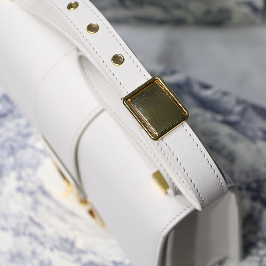 Handbag Multi Pochette Bag Crossbody Bags 2021 classic fashion shoulder bags three-dimensional embossed letter handbag clamshell golden lock, No bags;make up the difference
Handbag Multi Pochette Bag Crossbody Bags 2021 classic fashion shoulder bags three-dimensional embossed letter handbag clamshell golden lock, No bags;make up the difference