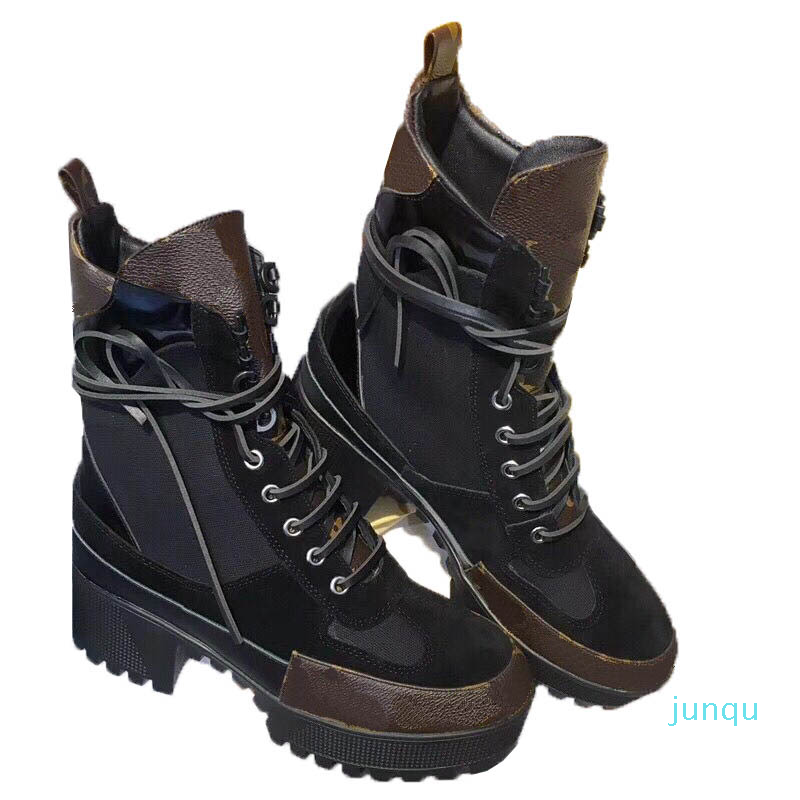 luxurys designers women booties ladies Ankle Boot Fashion womens Autumn winter high Heel short platform leather top quality boots, Colour 2
luxurys designers women booties ladies Ankle Boot Fashion womens Autumn winter high Heel short platform leather top quality boots, Colour 2