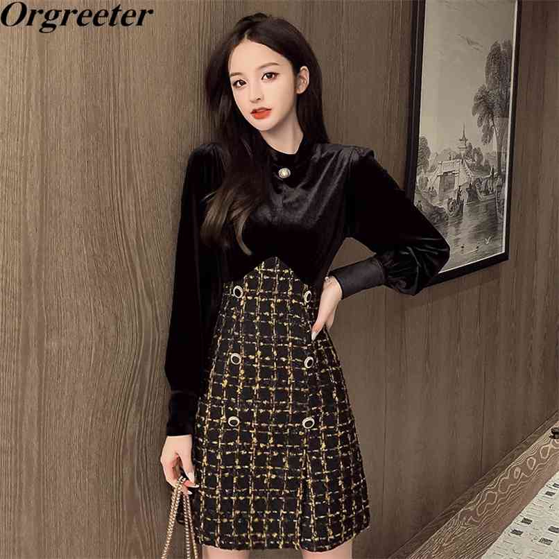 Velvet Patchwork Plaid Tweed Dress Female Spring Fall Stand collar Lantern Sleeve Pearl Button Deco Pencil 210602, Black
Velvet Patchwork Plaid Tweed Dress Female Spring Fall Stand collar Lantern Sleeve Pearl Button Deco Pencil 210602, Black