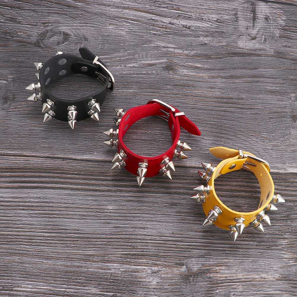 Unique Spikes Rivet Stud Wide Cuff Bracelet Leather Punk Gothic Rock Unisex Bangle Bracelet Women Men Wristband Jewelry Q0719
Unique Spikes Rivet Stud Wide Cuff Bracelet Leather Punk Gothic Rock Unisex Bangle Bracelet Women Men Wristband Jewelry Q0719