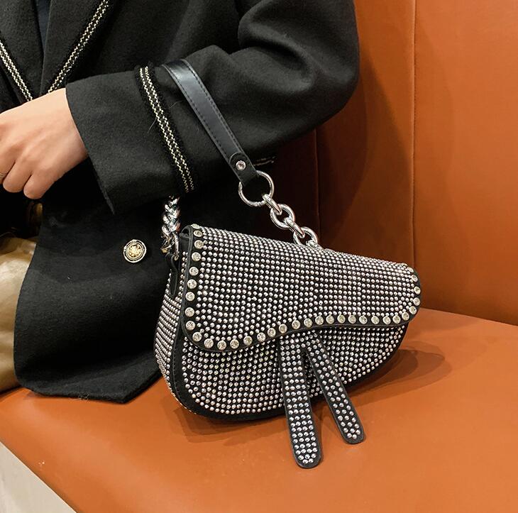 Factory wholesale women bag fashion studded crossbody bags personality studdeds shoulder handbag elegant atmospheric leather fashions handbags
