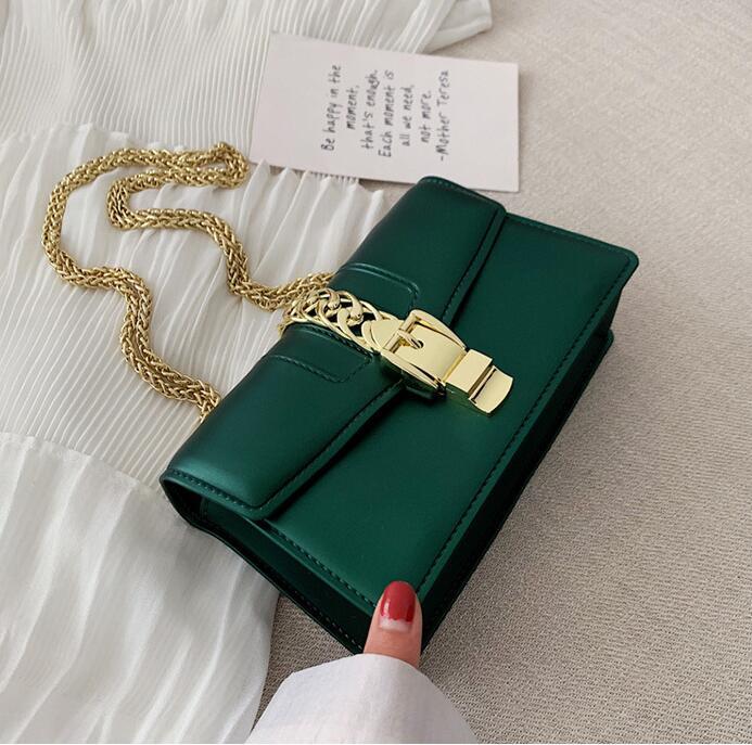 wholesale women handbag waterproof thickened fabric summer jelly bag sweet little fresh Candy colored chain bags personality lock shoulder handbags
wholesale women handbag waterproof thickened fabric summer jelly bag sweet little fresh Candy colored chain bags personality lock shoulder handbags