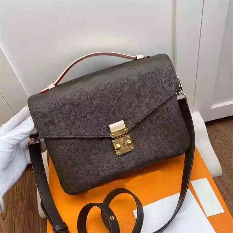 Luxury designer Crossbody Shoulder Backpack Handbags Tote bag Bags Handbags Wallet Purse Online Classic Design Ladies Quality P0CHETE METlS
Luxury designer Crossbody Shoulder Backpack Handbags Tote bag Bags Handbags Wallet Purse Online Classic Design Ladies Quality P0CHETE METlS