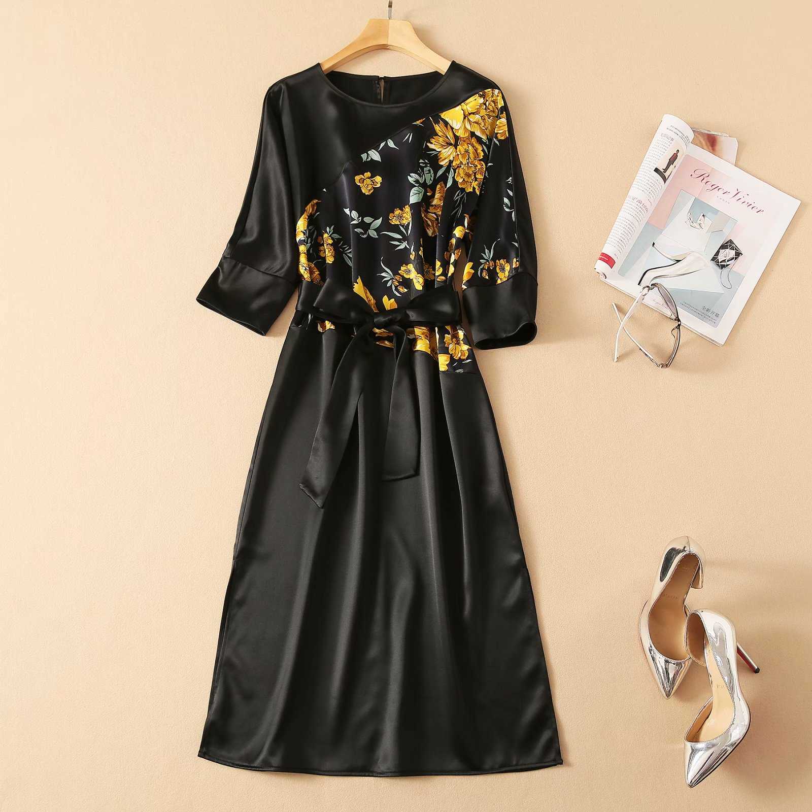 EXCELLENT QUALITY est Runway Designer Dresses Women' Elegant 3/4 Sleeve Black Flower Printed Acetate Satin Midi Dress 210526
EXCELLENT QUALITY est Runway Designer Dresses Women' Elegant 3/4 Sleeve Black Flower Printed Acetate Satin Midi Dress 210526