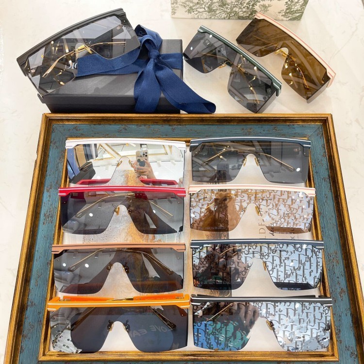 Fashion sunglasses 2021 family goggles personalized fashion letters flower conjoined lenses women sunglasses Club M1U
Fashion sunglasses 2021 family goggles personalized fashion letters flower conjoined lenses women sunglasses Club M1U