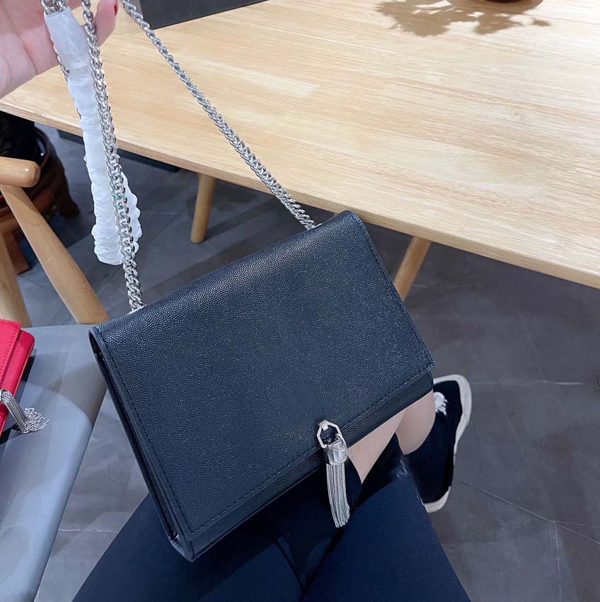 High quality designer bags lady shoulder bag handbag purse color inner clip classic stripe multifunctional large capacity 09, #5
High quality designer bags lady shoulder bag handbag purse color inner clip classic stripe multifunctional large capacity 09, #5
