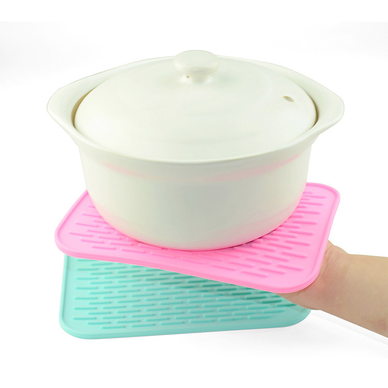Silicone Insulation Placemat Kitchen Pot Holder Table Mat Heat Resistant Kettle Car Phone Non-Slip Pad Thicken Coaster DBC DH1255 Free shipping