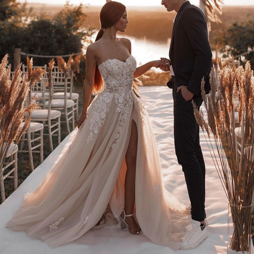 Chic Champagne Sweetheart Wedding Dress Floral Lace Appliques Country Garden Bridal Gowns Luxury High Split Tulle A Line Long Train Lace Boning Bride 