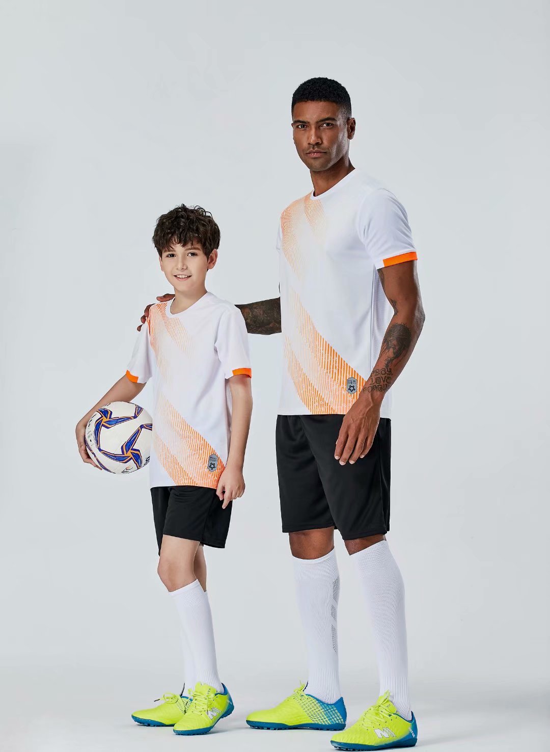 #0149 Football uniform men+kids soccer Jersey printing team custom track and field sports short-sleeved shirt, Black;yellow
#0149 Football uniform men+kids soccer Jersey printing team custom track and field sports short-sleeved shirt, Black;yellow