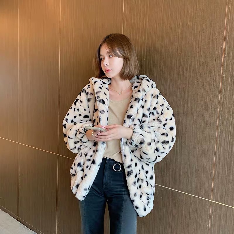 HIGH QUALITY Winter Stay Warm Oversize Hooded Large size Leopard Faux Fur Coat Casual Long sleeve Women Jacket Outwear 210429