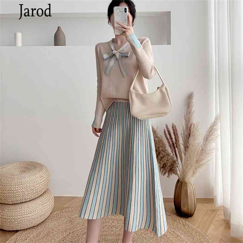 Autumn 2 Piece Set fashion Bow tie Long Sleeve Pullover Knit Sweater+High Waist pleated Midi Skirt Suit Lady Casual Outfits 210519, Photo color
Autumn 2 Piece Set fashion Bow tie Long Sleeve Pullover Knit Sweater+High Waist pleated Midi Skirt Suit Lady Casual Outfits 210519, Photo color