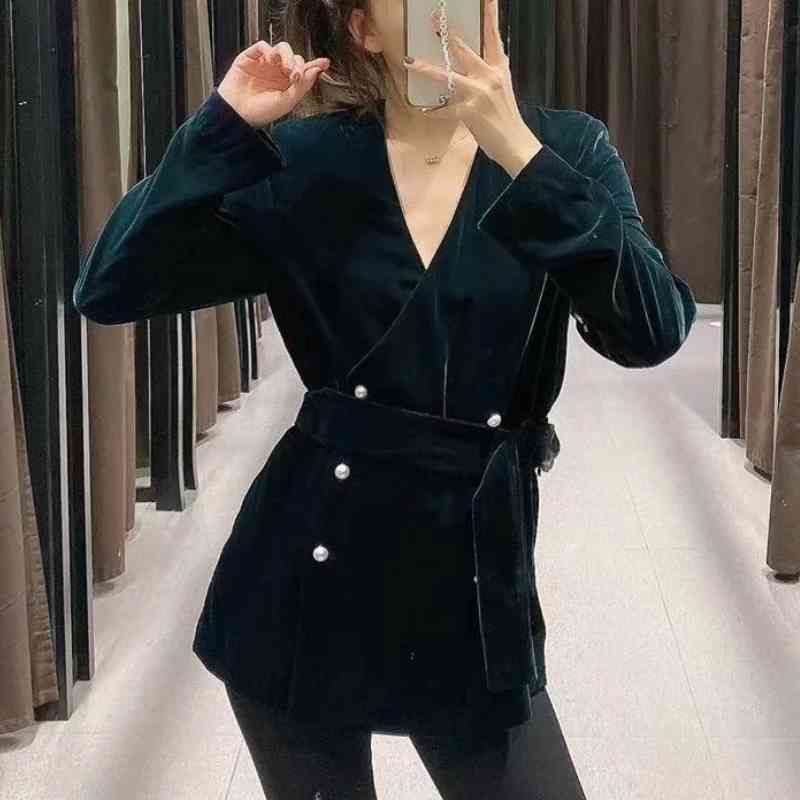 Fashion Women V Neck Sashes Double Breasted Velvet Blouse Female Long Sleeve Shirt Casual Lady Loose Tops Blusas S8312 210430