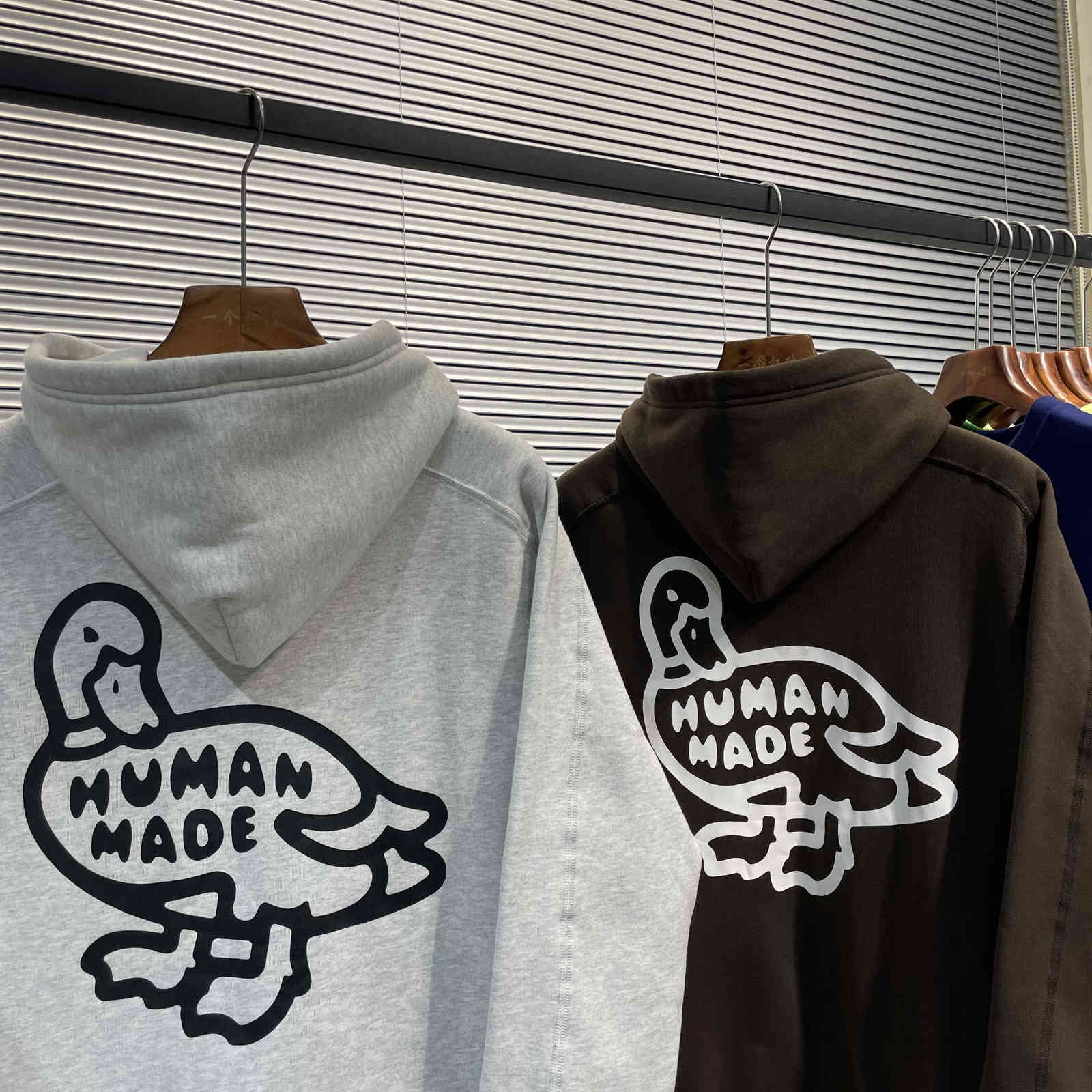 Nigo human/made Isetan limited duck zipper male couple spring Hooded Sweater loose fashion, Gray
Nigo human/made Isetan limited duck zipper male couple spring Hooded Sweater loose fashion, Gray
