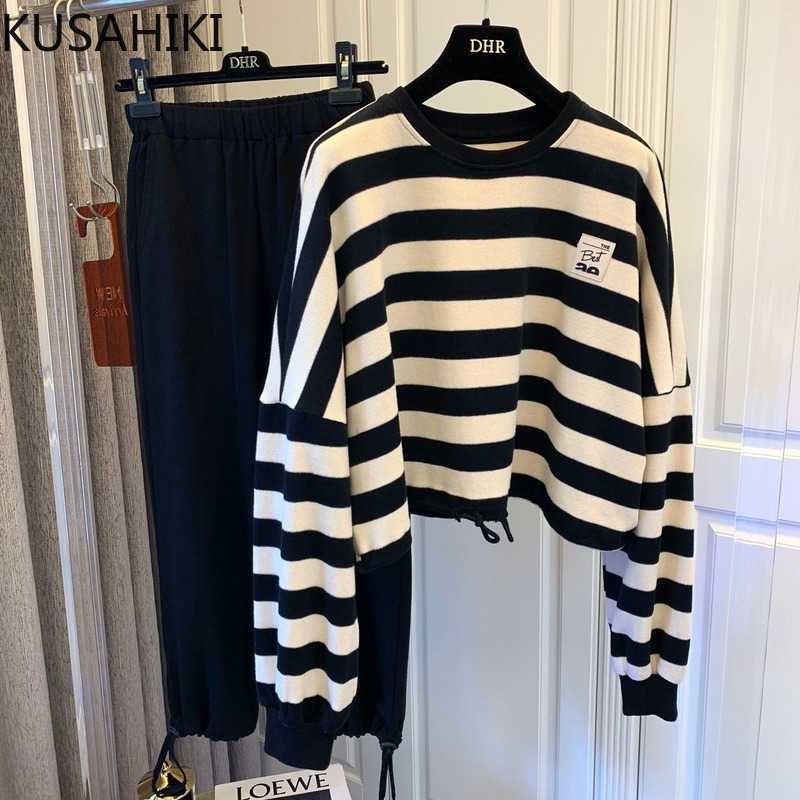 Knitted Short Striped Sweatshirt Korean Causal Long Sleeve O-neck Hoodies Women Pullover Top Jumpers 6G371 210603, Black
Knitted Short Striped Sweatshirt Korean Causal Long Sleeve O-neck Hoodies Women Pullover Top Jumpers 6G371 210603, Black