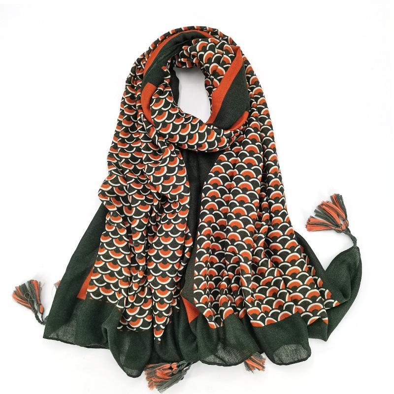 Berets 2021 Fashion Women Cotton Scarf Fish Scales Tassel Beach Hijab Shawls And Wraps Female Foulards Echarpes Designer 180*90Cm, Blue;gray
Berets 2021 Fashion Women Cotton Scarf Fish Scales Tassel Beach Hijab Shawls And Wraps Female Foulards Echarpes Designer 180*90Cm, Blue;gray