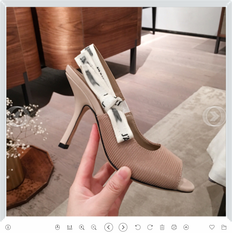 2021 Good Quality Fashion Women Luxurys Designers Shoes Designer Sandals Womens Luxury High Heels Sandal Dress Shoess With Box Size 35-41 -L218, Khaki
2021 Good Quality Fashion Women Luxurys Designers Shoes Designer Sandals Womens Luxury High Heels Sandal Dress Shoess With Box Size 35-41 -L218, Khaki