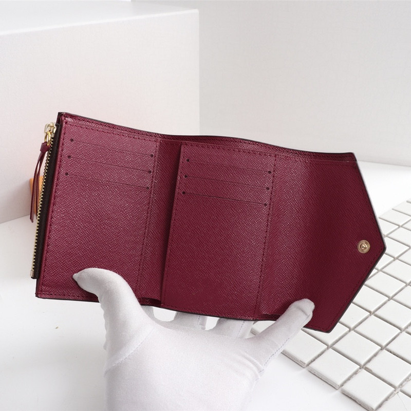 Fashion Designer card holder billfold Women Wallets Casual Short Discount classic zippe leather flower plaid With original box woman Coin Purse Wallet LB113, Carton
Fashion Designer card holder billfold Women Wallets Casual Short Discount classic zippe leather flower plaid With original box woman Coin Purse Wallet LB113, Carton