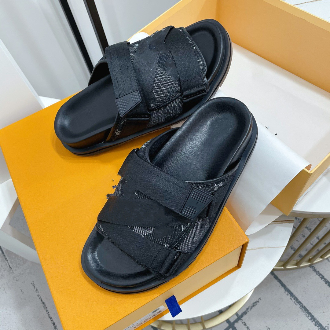 2021 summer travel leisure Joker leather slippers with hook and loop belt sole soft couple's favorite, Black
2021 summer travel leisure Joker leather slippers with hook and loop belt sole soft couple's favorite, Black