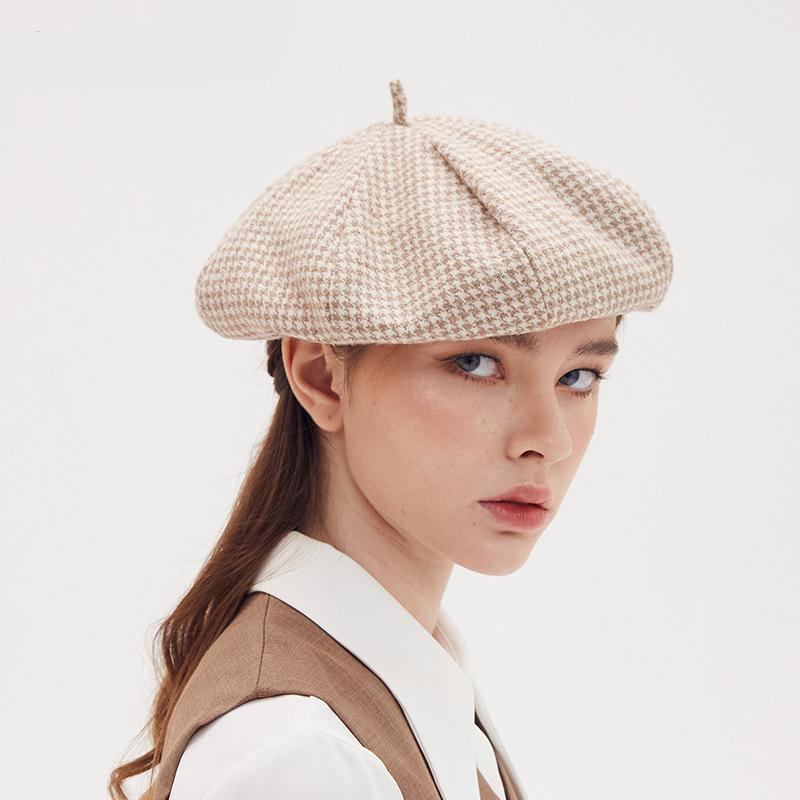 Berets Women Outdoor Vintage Cotton Winter Beret Luxury Designer Tilt Cap Autumn Warm Retro Hats S2482, Beige
Berets Women Outdoor Vintage Cotton Winter Beret Luxury Designer Tilt Cap Autumn Warm Retro Hats S2482, Beige